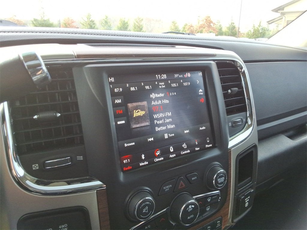 2018 RAM 2500 Laramie Crew Cab 4x4 6'4" Box