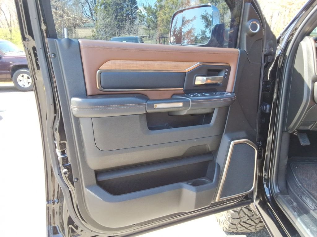 2022 RAM 2500 Limited Longhorn Crew Cab 4x4 6'4" Box