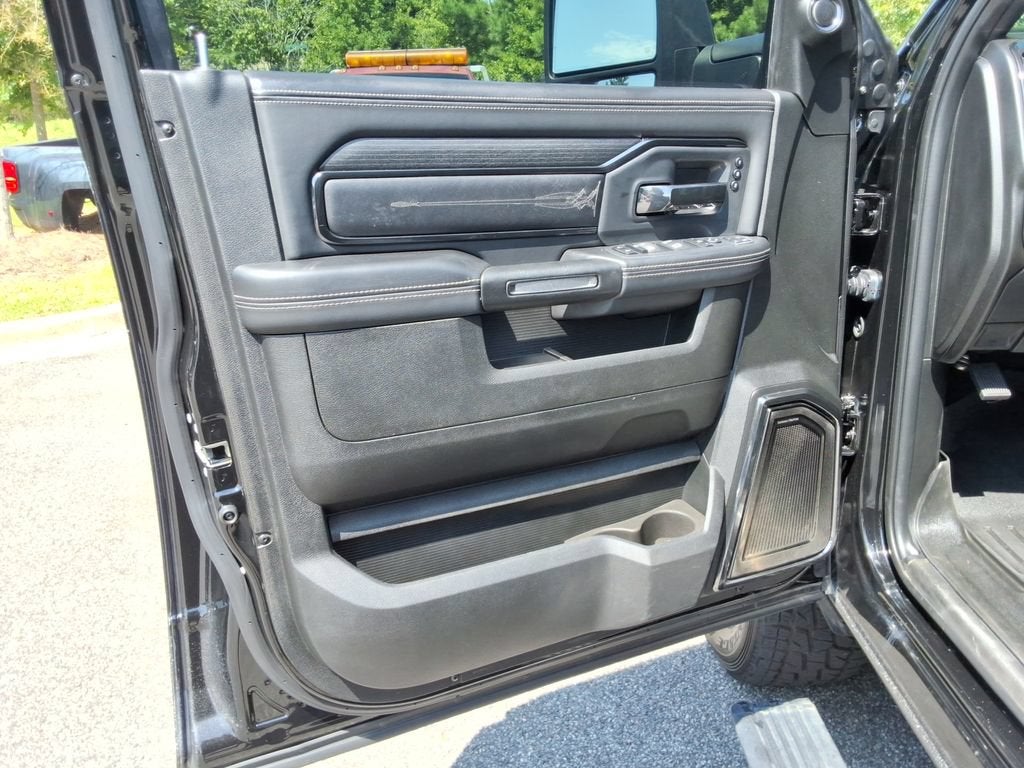 2023 RAM 2500 Limited Mega Cab 4x4 6'4" Box