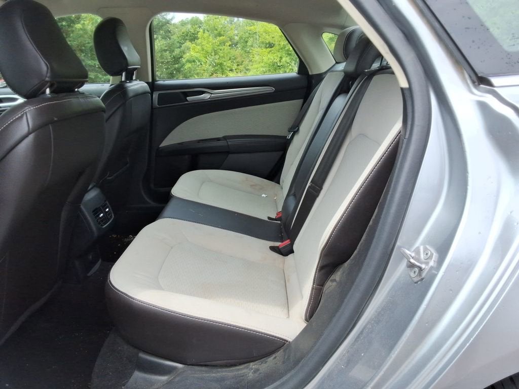 2020 Ford Fusion SE