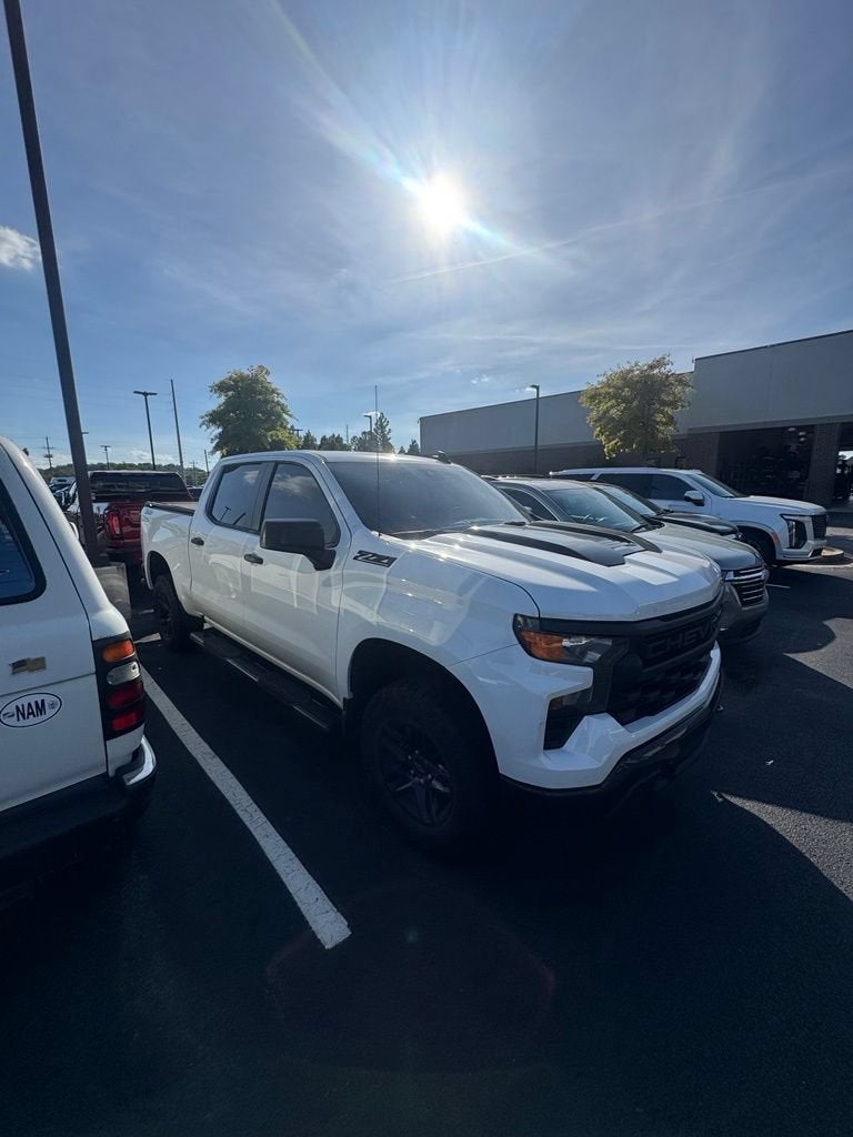 2024 Chevrolet Silverado 1500 Custom Trail Boss