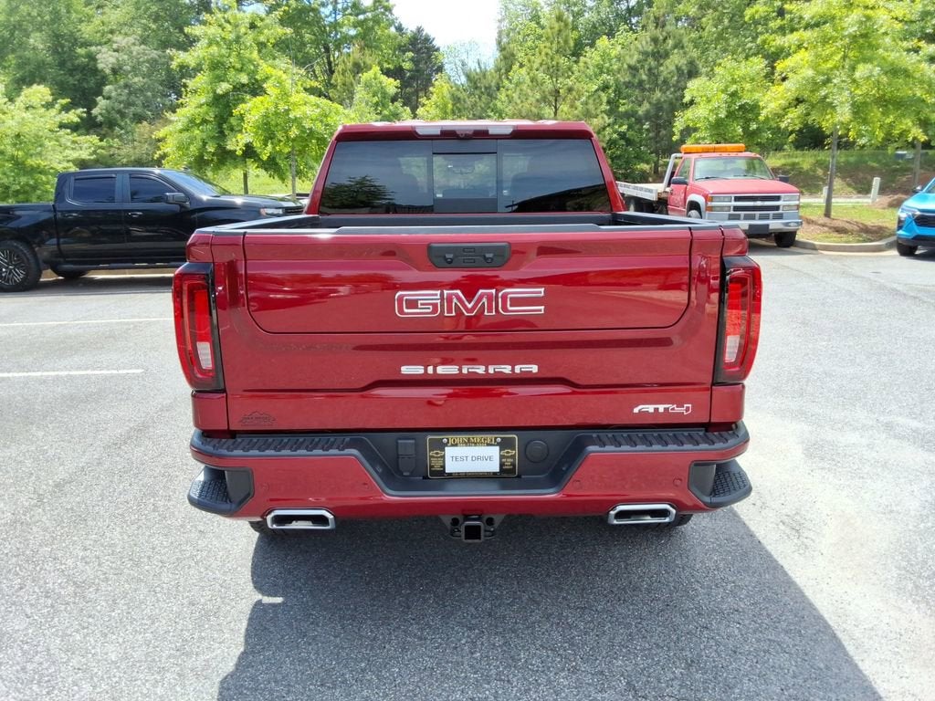 2025 GMC Sierra 1500 AT4