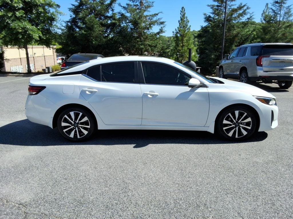 2024 Nissan Sentra SV Xtronic CVT