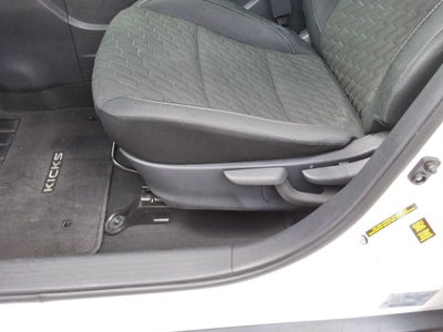 2023 Nissan Kicks SV Xtronic CVT