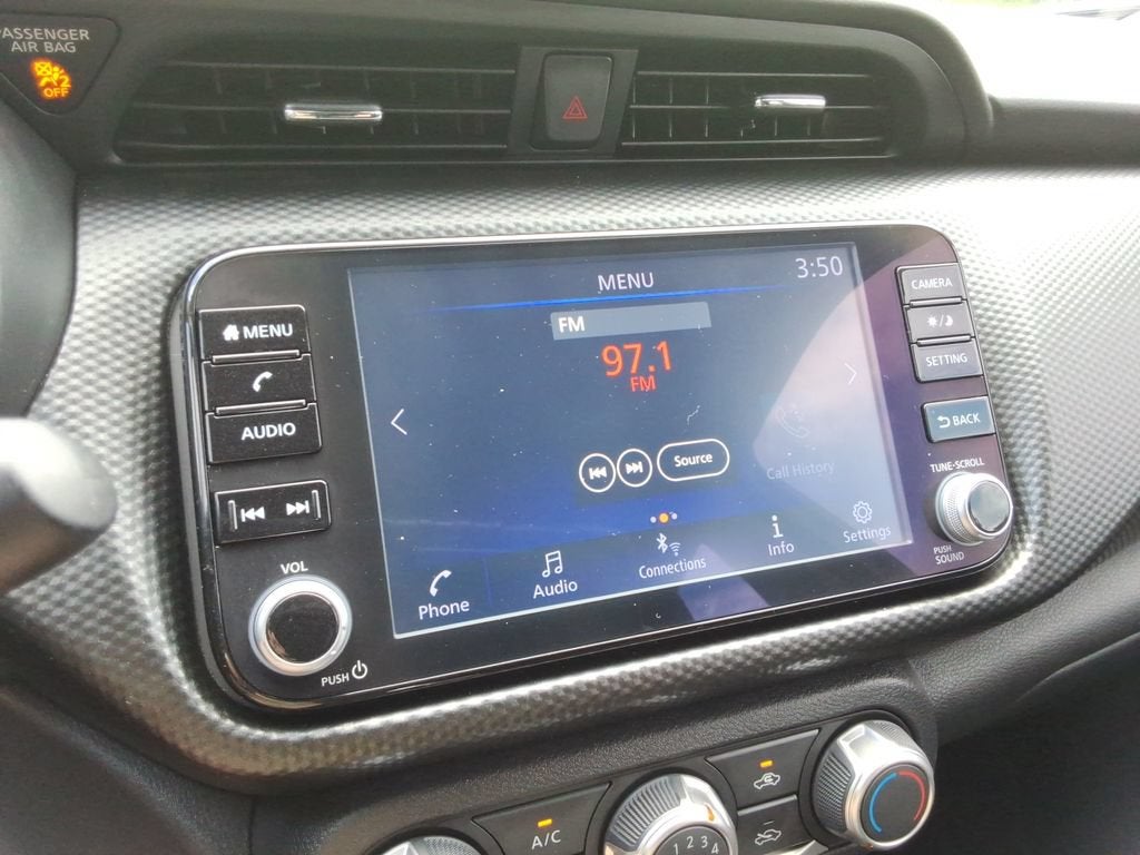 2023 Nissan Kicks SV Xtronic CVT