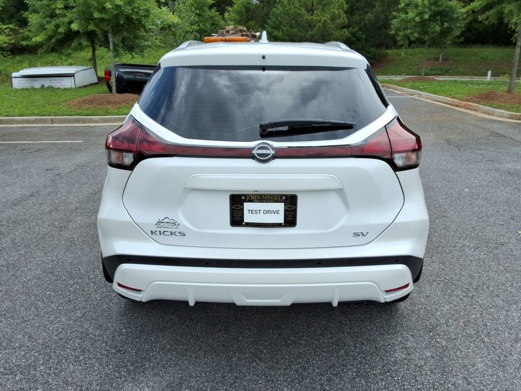 2023 Nissan Kicks SV Xtronic CVT