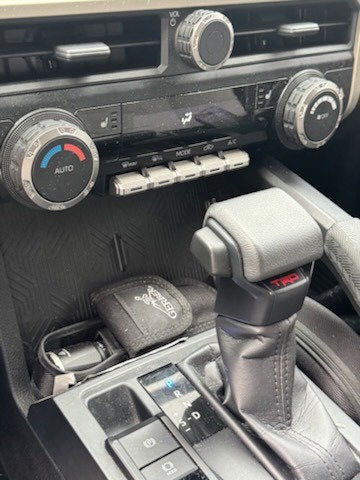 2024 Toyota Tacoma 4WD SR5