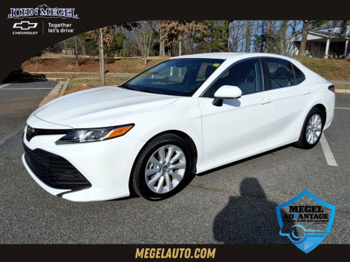 2018 Toyota Camry SE
