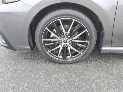 2022 Toyota Camry SE