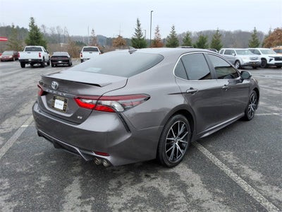 2022 Toyota Camry SE