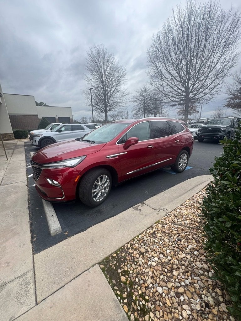 2024 Buick Enclave Essence