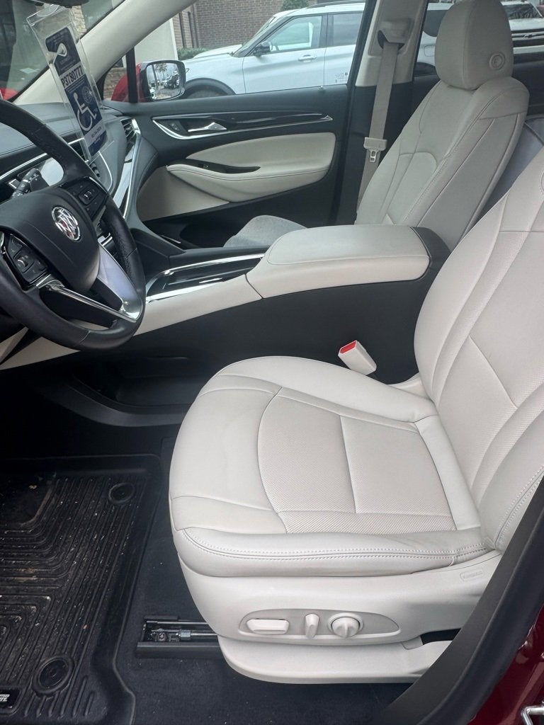 2024 Buick Enclave Essence