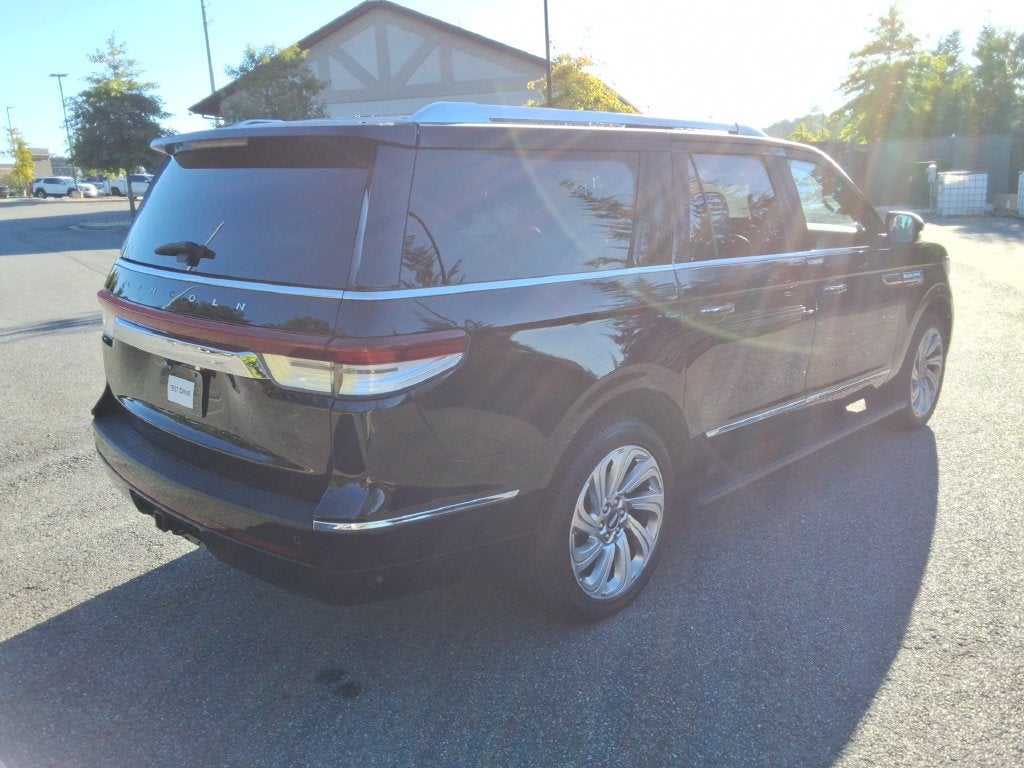2023 Lincoln Navigator L Reserve