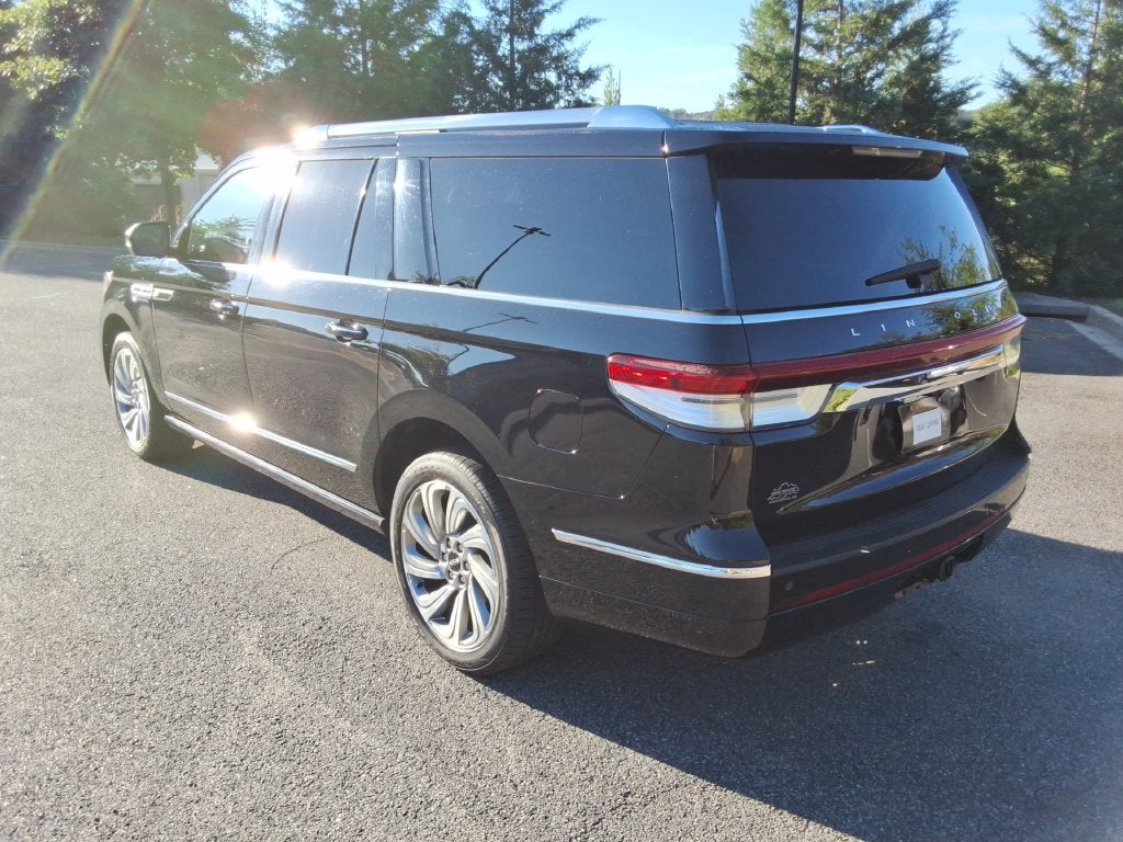 2023 Lincoln Navigator L Reserve