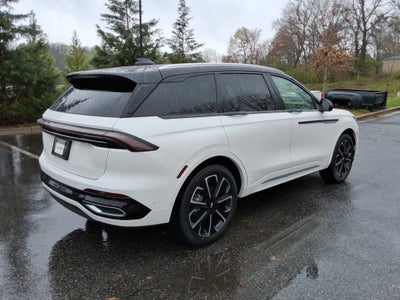 2024 Lincoln Nautilus Reserve