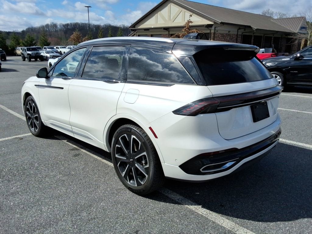 2024 Lincoln Nautilus Reserve