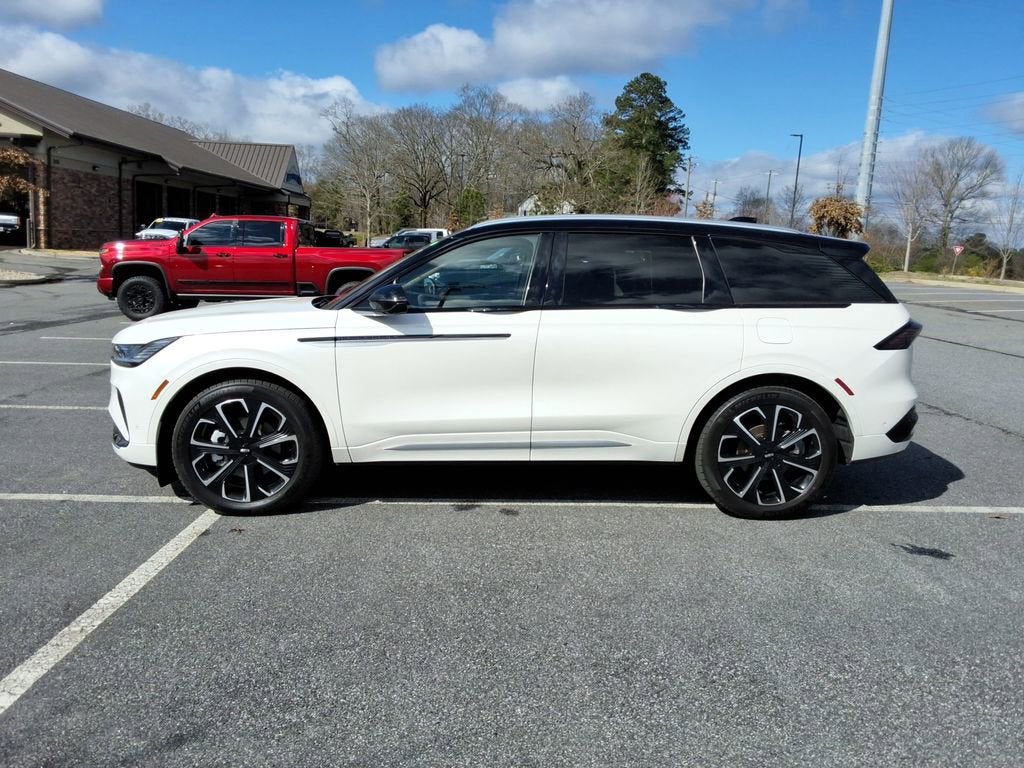 2024 Lincoln Nautilus Reserve