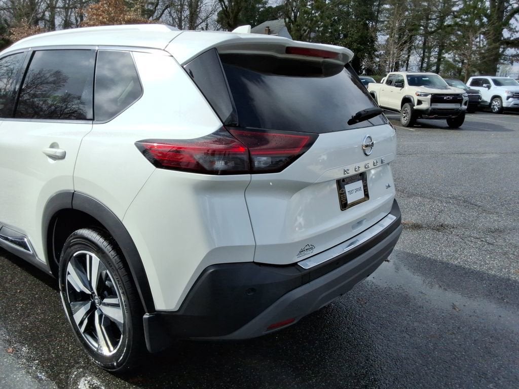 2021 Nissan Rogue SL FWD