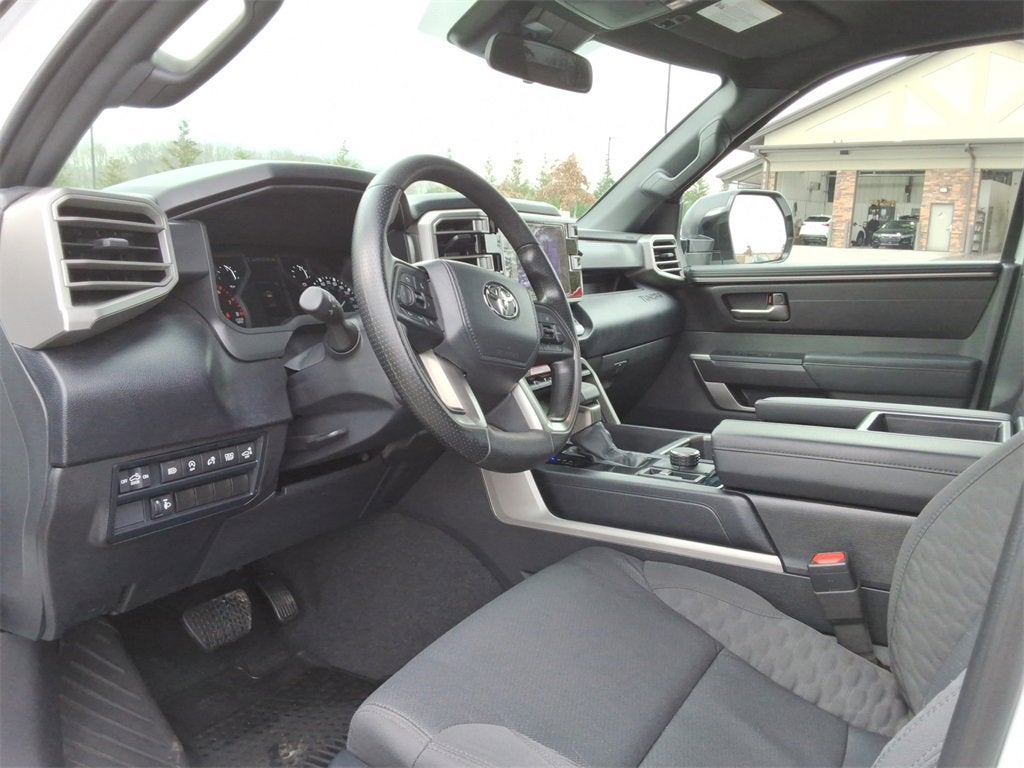 2025 Toyota Tundra SR5