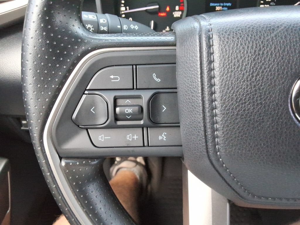 2025 Toyota Tundra SR5