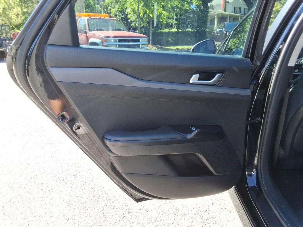 2022 Kia K5 LXS