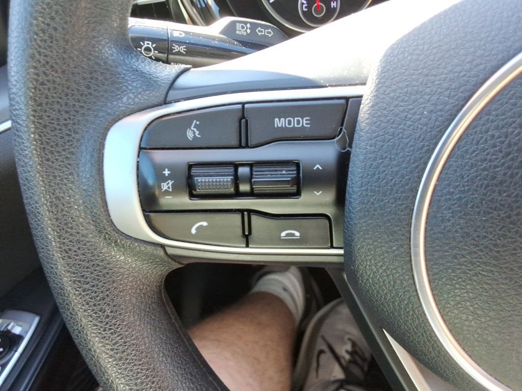 2022 Kia K5 LXS