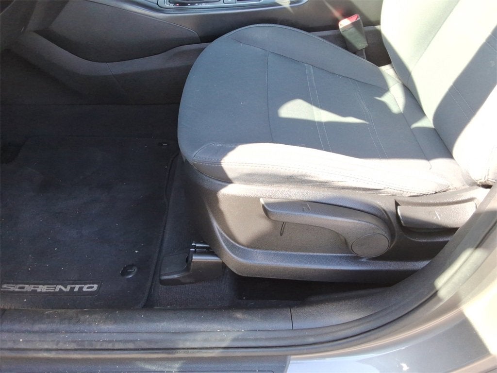 2019 Kia Sorento 2.4L LX