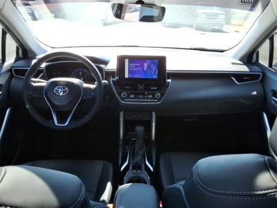 2025 Toyota Corolla Cross XLE
