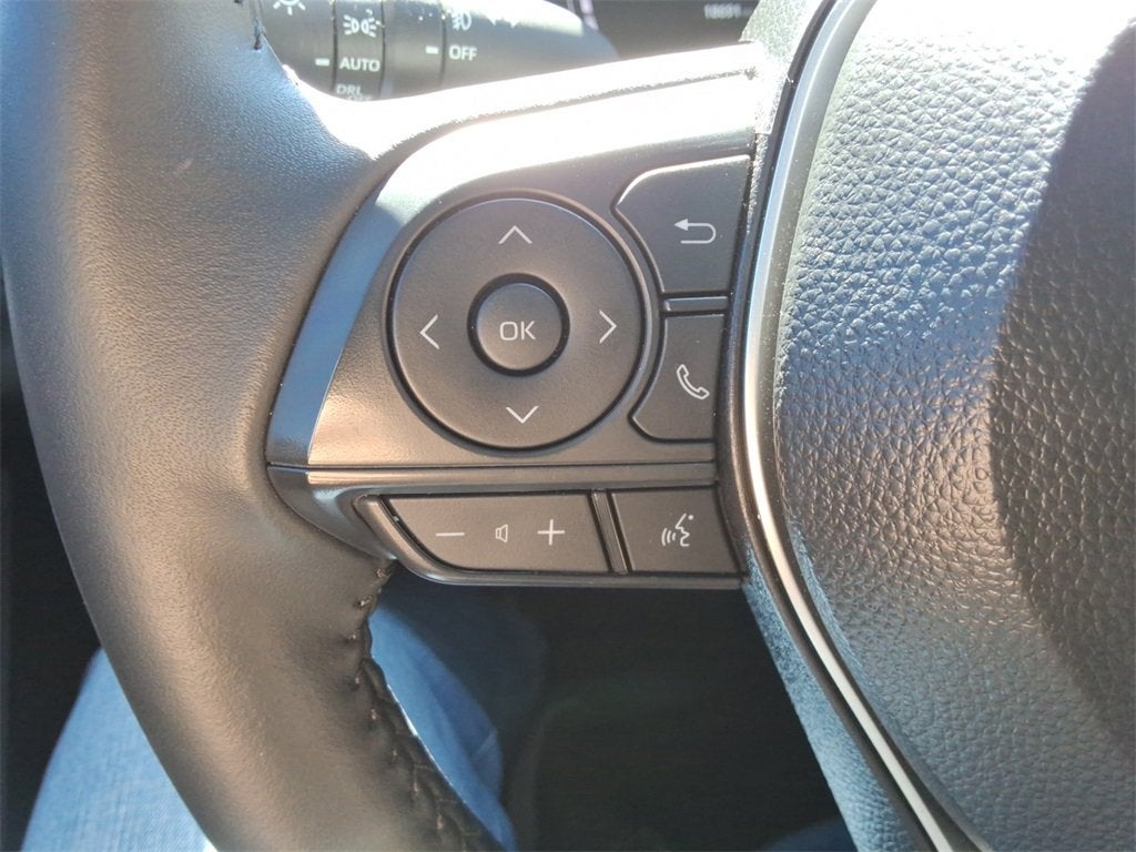 2025 Toyota Corolla Cross XLE