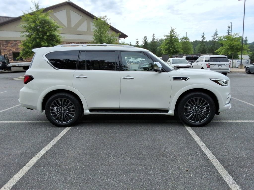 2022 INFINITI QX80 SENSORY