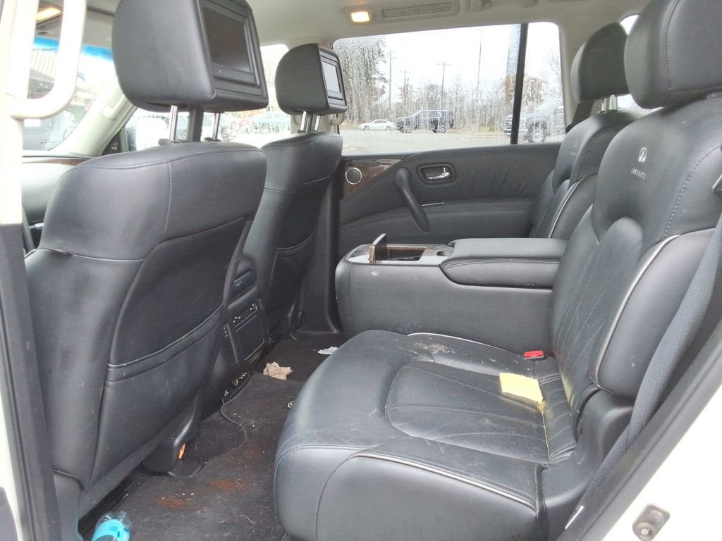 2012 INFINITI QX56 7-passenger