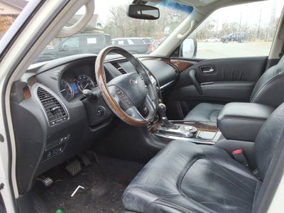 2012 INFINITI QX56 7-passenger