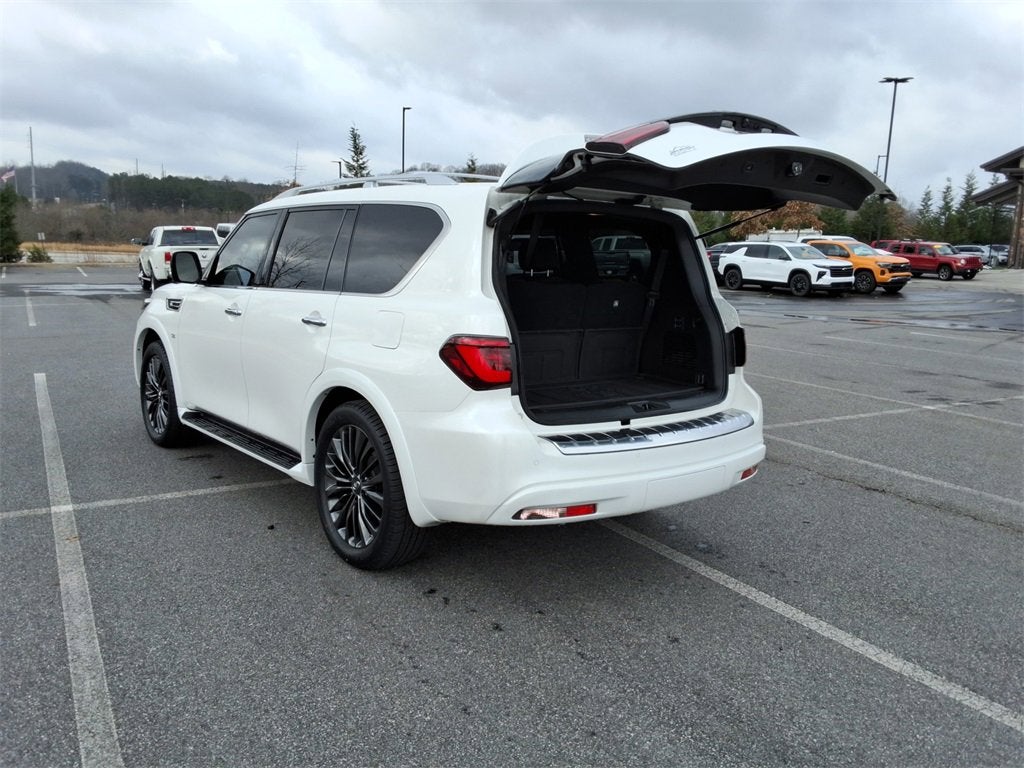 2020 INFINITI QX80 LUXE