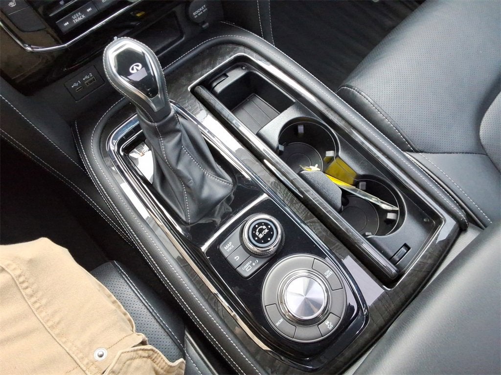 2020 INFINITI QX80 LUXE