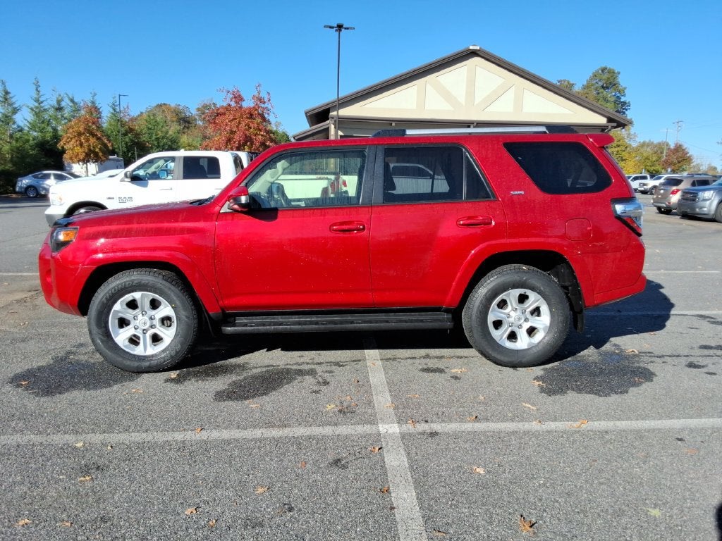 2024 Toyota 4Runner SR5