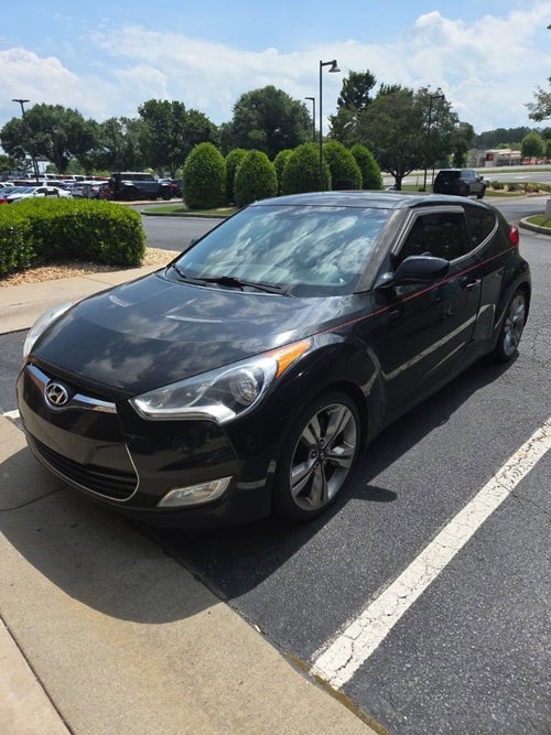2012 Hyundai Veloster w/Red Int