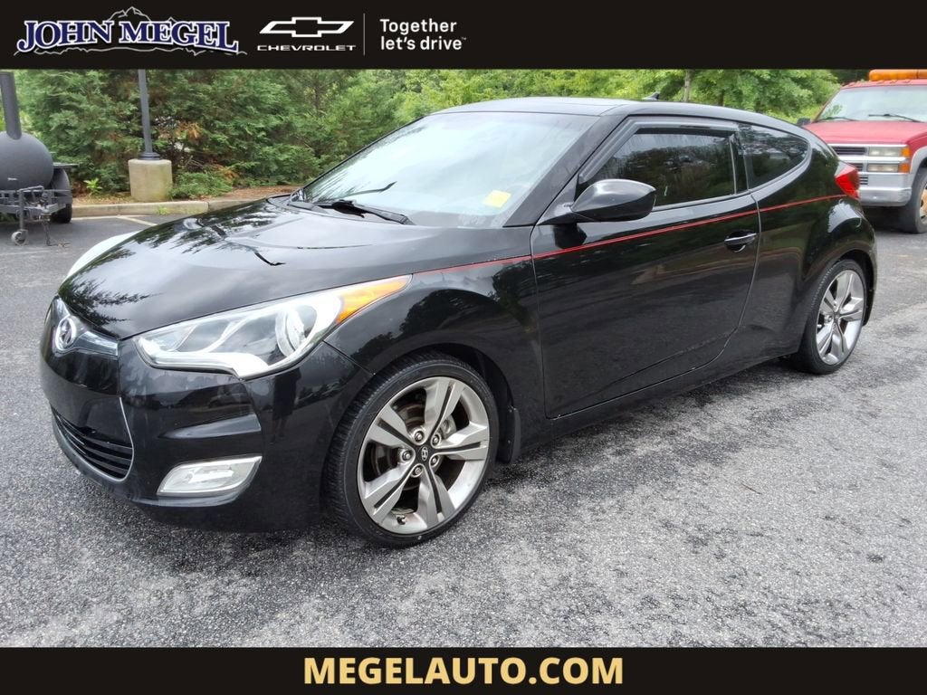 2012 Hyundai Veloster w/Red Int