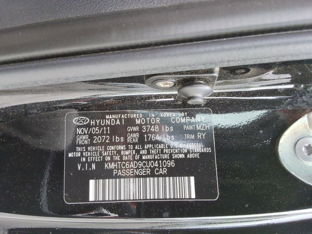 2012 Hyundai Veloster w/Red Int