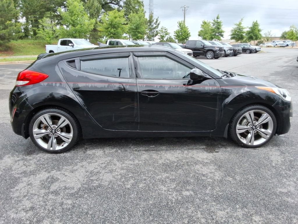 2012 Hyundai Veloster w/Red Int