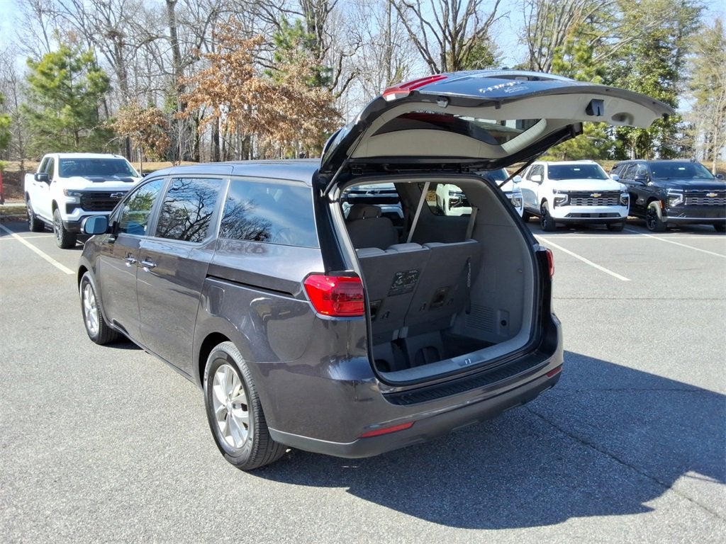 2021 Kia Sedona LX