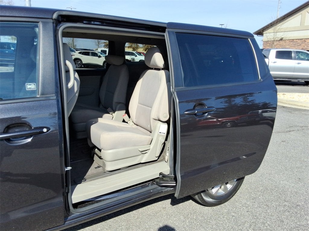 2021 Kia Sedona LX
