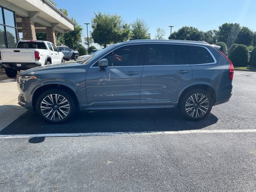 2022 Volvo XC90 T5 Momentum 7 Passenger