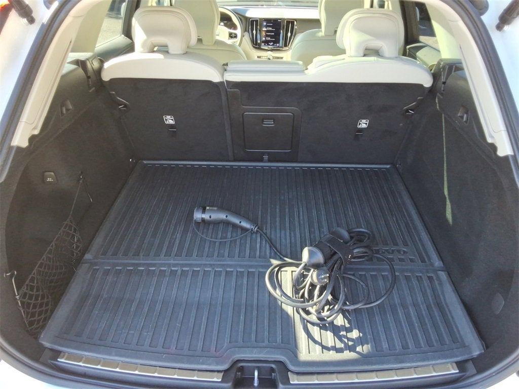 2021 Volvo XC60 Recharge Plug-In Hybrid T8 Inscription