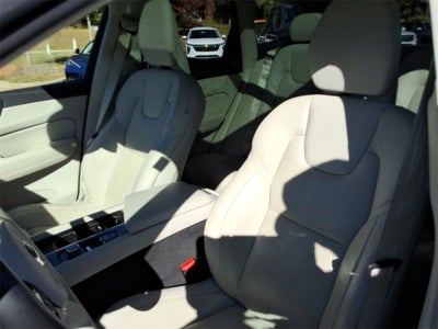 2021 Volvo XC60 Recharge Plug-In Hybrid T8 Inscription