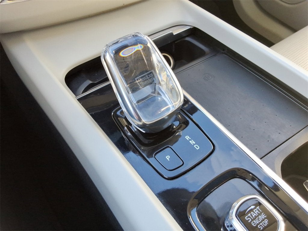 2021 Volvo XC60 Recharge Plug-In Hybrid T8 Inscription