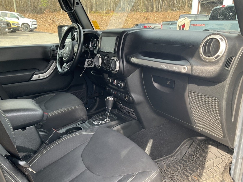 2018 Jeep Wrangler JK Unlimited Sahara