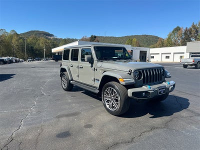 2022 Jeep Wrangler Unlimited Sahara High Altitude 4xe