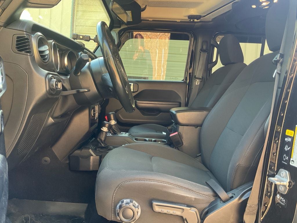 2021 Jeep Gladiator Willys