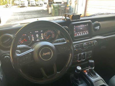 2021 Jeep Gladiator Willys