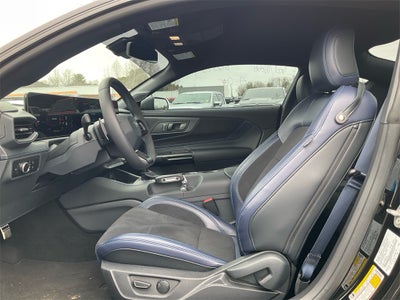 2025 Ford Mustang Dark Horse